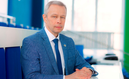 Поздравление ректора Чувашского госуниверситета А.Ю.Александрова с Днем Великой Победы