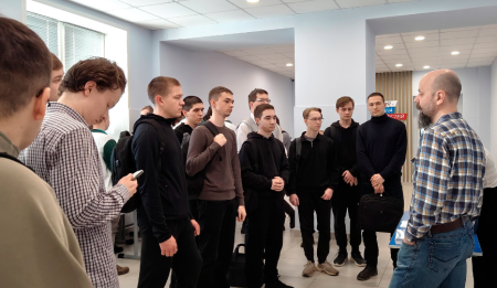 На факультете информатики и вычислительной техники – стендовая выставка ведущих предприятий и организаций