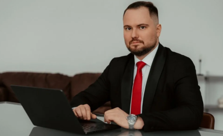 Выпускник Чувашского госуниверситета стал финалистом V Всероссийской премии «Молодой промышленник года» Выпускник Чувашского госуниверситета стал финалистом V Всероссийской премии «Молодой промышленник года»