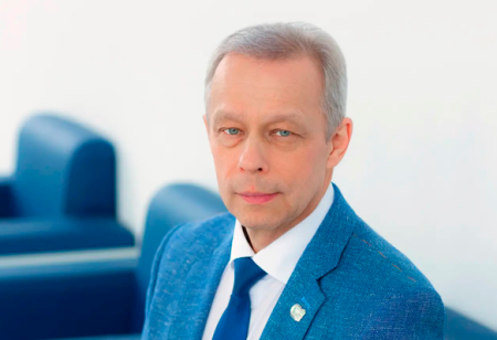 Поздравление ректора Чувашского госуниверситета А.Ю.Александрова с Днем знаний Поздравление ректора Чувашского госуниверситета А.Ю.Александрова с Днем знаний